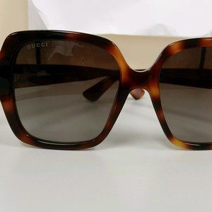 GUCCI SUNGLASSES
